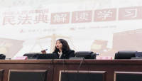 林启凤律师、张涛律师受聘为昆明铁道职业技术学院法治副院长、辅导员，林启凤律师为学院学生开展学习《民法典》知识讲座