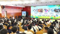 蔡亚律师受邀为官渡区关上实验学校开展《文明上网 从我做起》宣讲