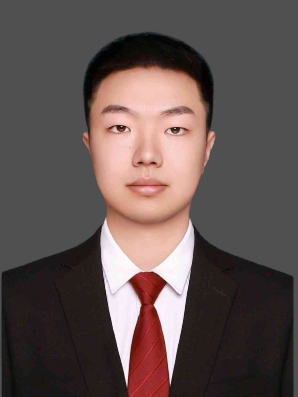 尹港