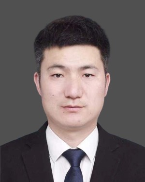 吕云龙